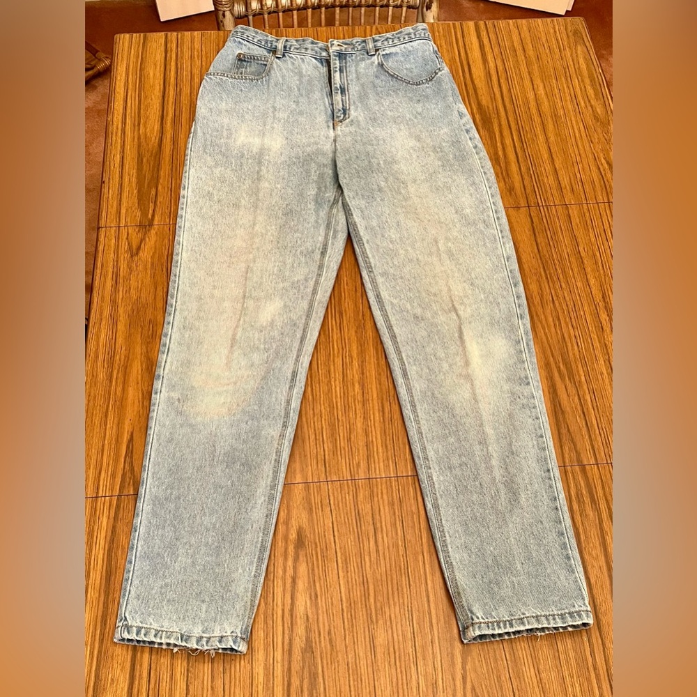 Women’s Classic Blue Jeans